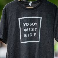 t shirt with text "yo soy west side"